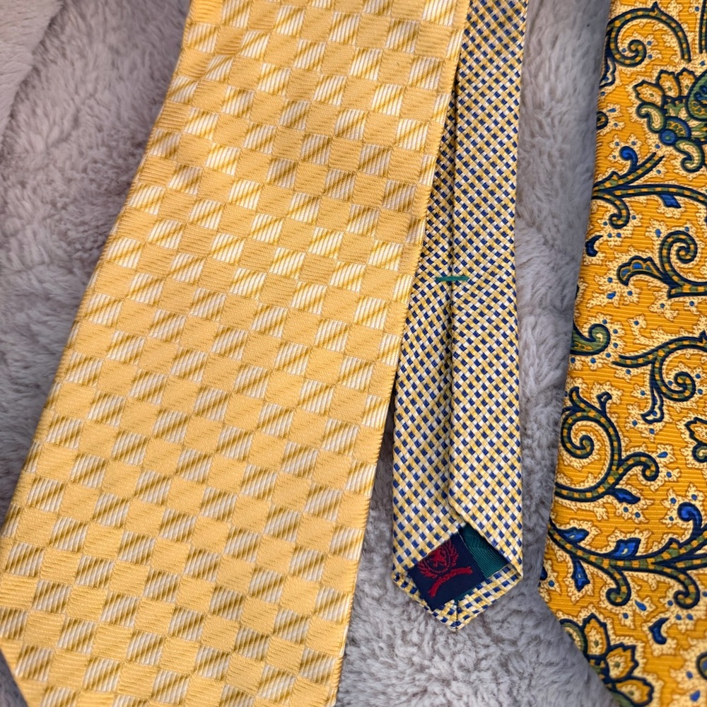 Lot of 6 beautiful two toned Tommy Hilfiger 58” 100% silk tie EUC - Picture 2 of 15